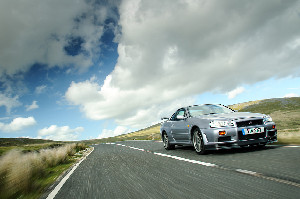 Nissan Skyline R34 GT-R Review | Fast Car