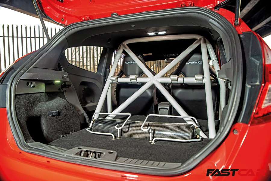 roll cage in car