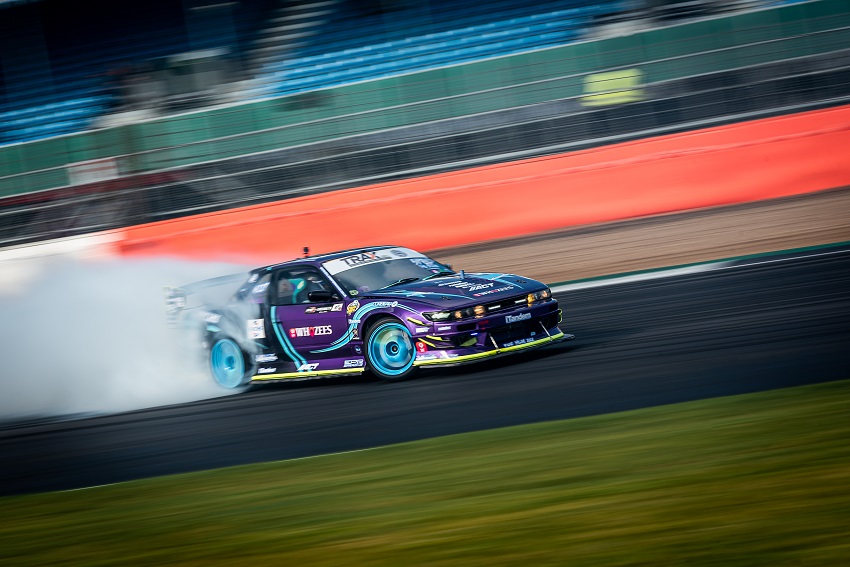 Trax racing cars sales