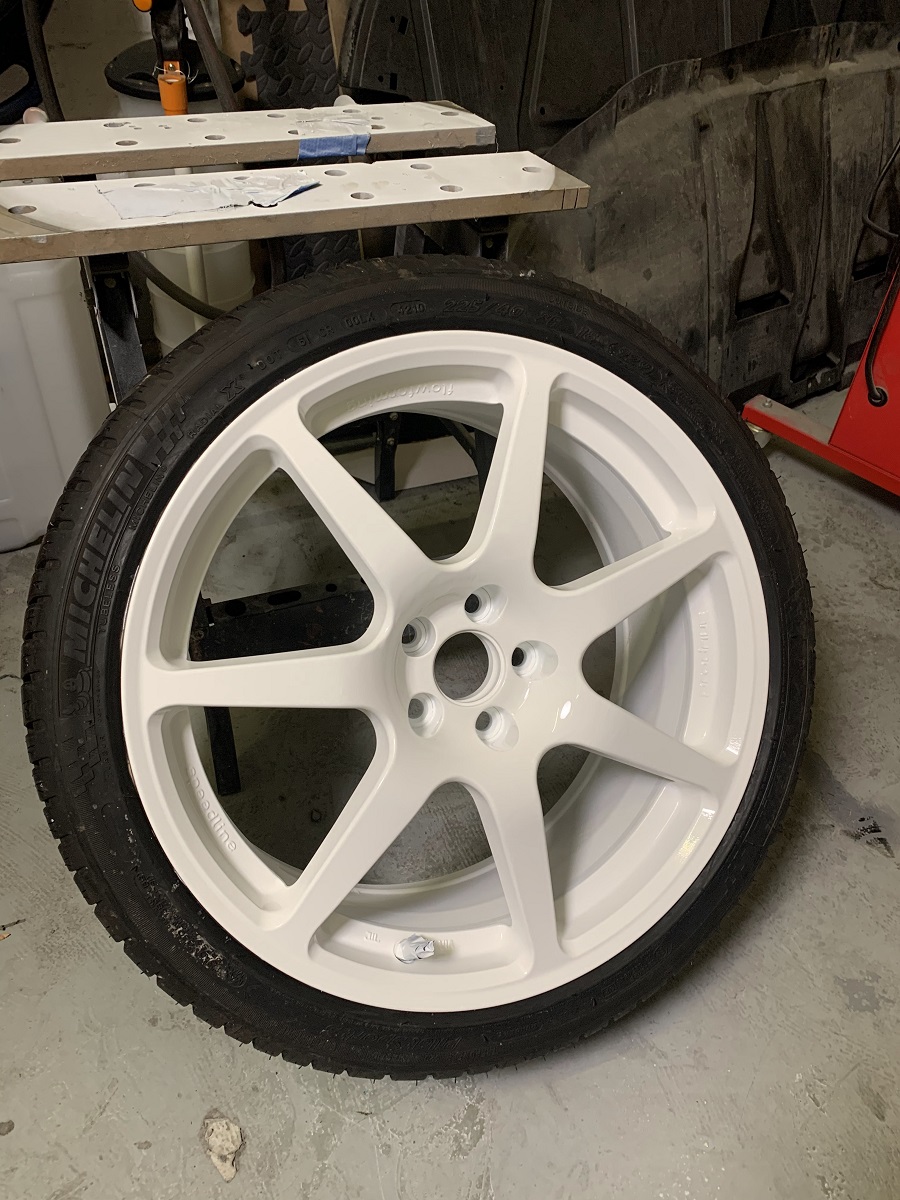 how-to-paint-alloy-wheels-fast-car