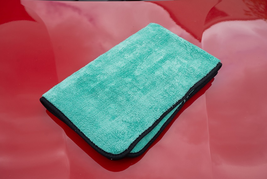 Gtechniq Microfibre Car Drying Towel, Scratch Resistant Microfibre Towel with Ultra Split Fibres, Machine Washable, 60 x 90cm 450GSM, Car Accessories