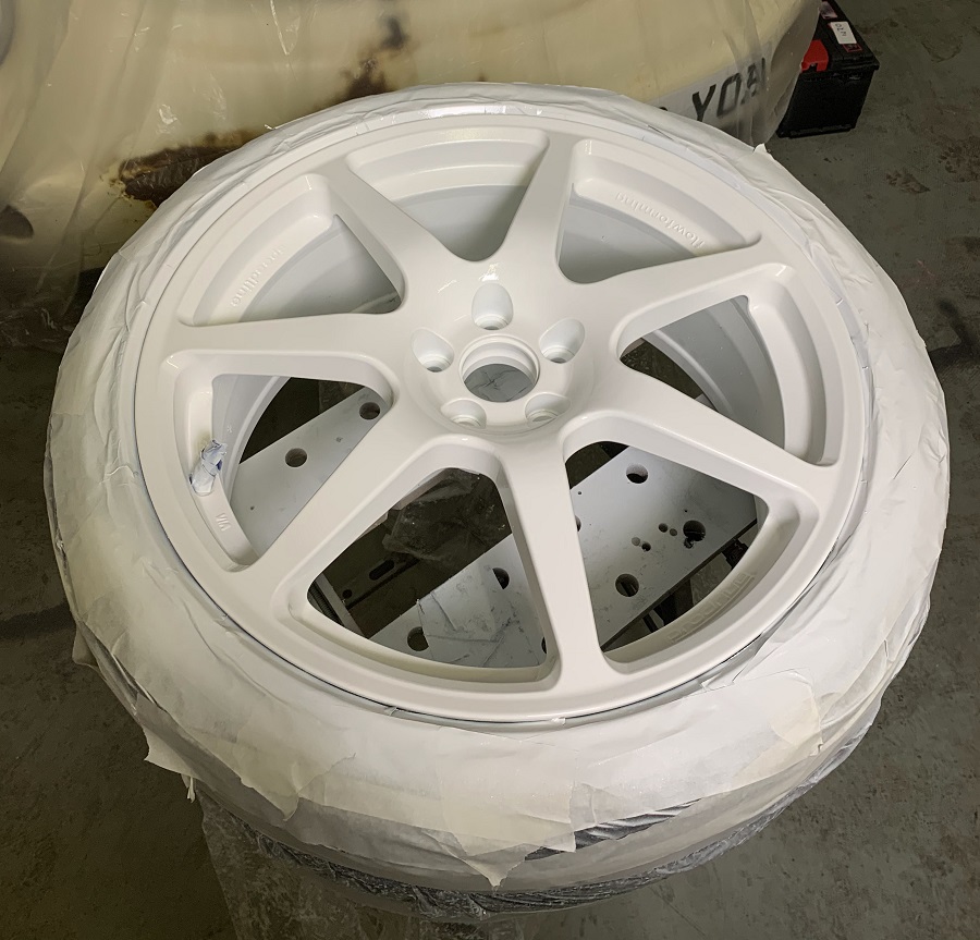 How To Paint Alloy Wheels | Fast Car