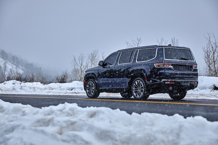 Jeep Grand Wagoneer in snow