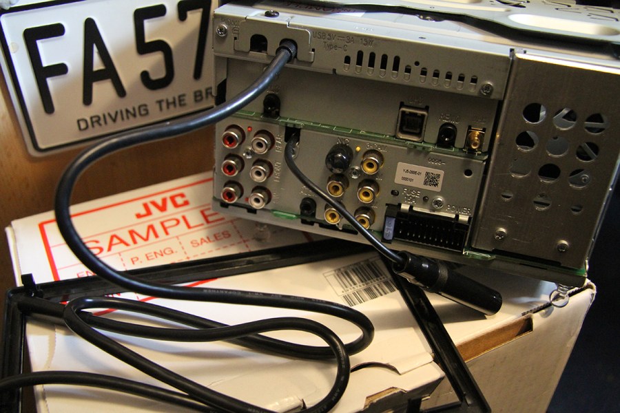 Rear of JVC KW-M875DBW car stereo