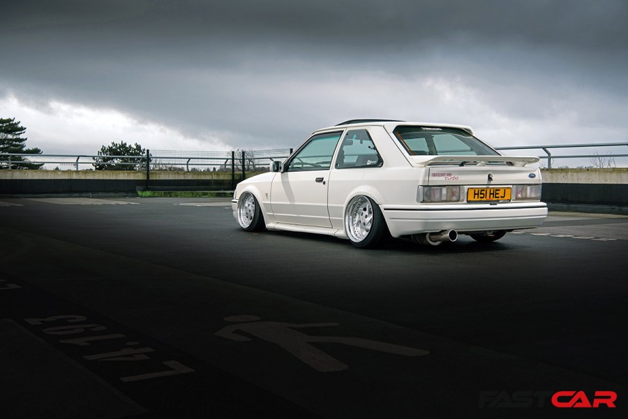 rear 3/4 shot of stanced Escort RS Turbo