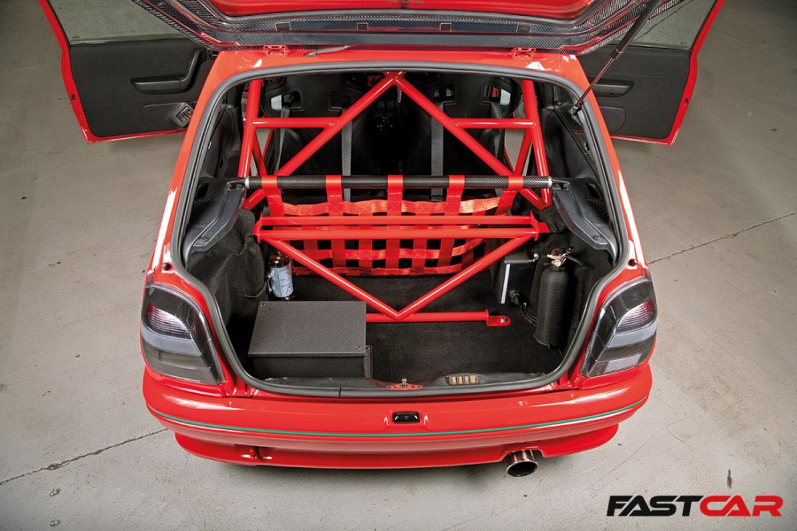 roll cage in Modified Mk3 Fiesta RS Turbo