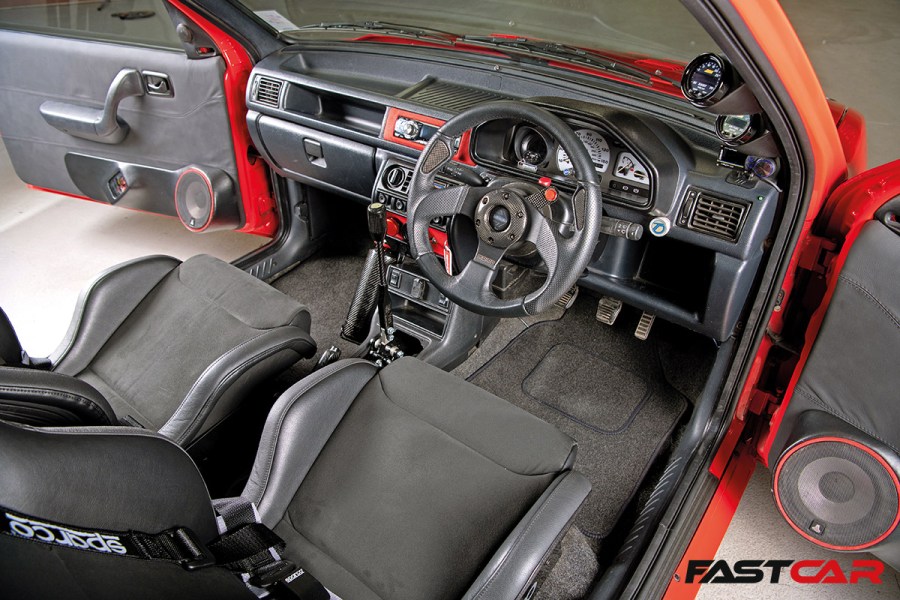 Modified Mk3 Fiesta RS Turbo interior 