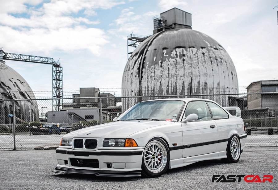 modified BMW E36 M3 front 3/4