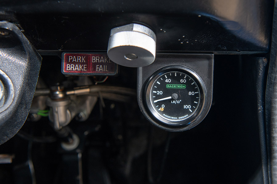 gauges on ST170-powered Escort Van